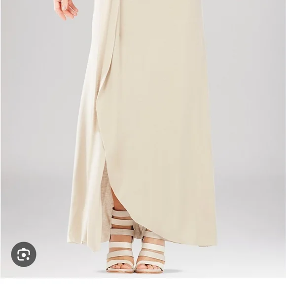 BCBGMaxAzria Logan Tan Side Slit Ruffle Maxi Skirt Medium - Picture 12 of 12